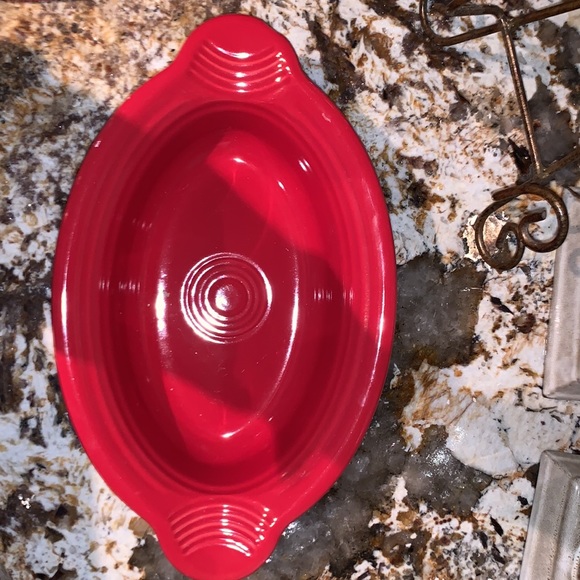 (4) Fiesta Ware Dishes (2) casserole (2) cups Scarlet Color - Picture 6 of 7